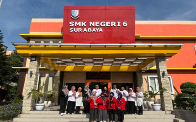 Kegiatan Penerimaan Mahasiswa Profesi Psikolog Universitas 17 Agustus 1945 Surabaya di SMKN 6 Surabaya